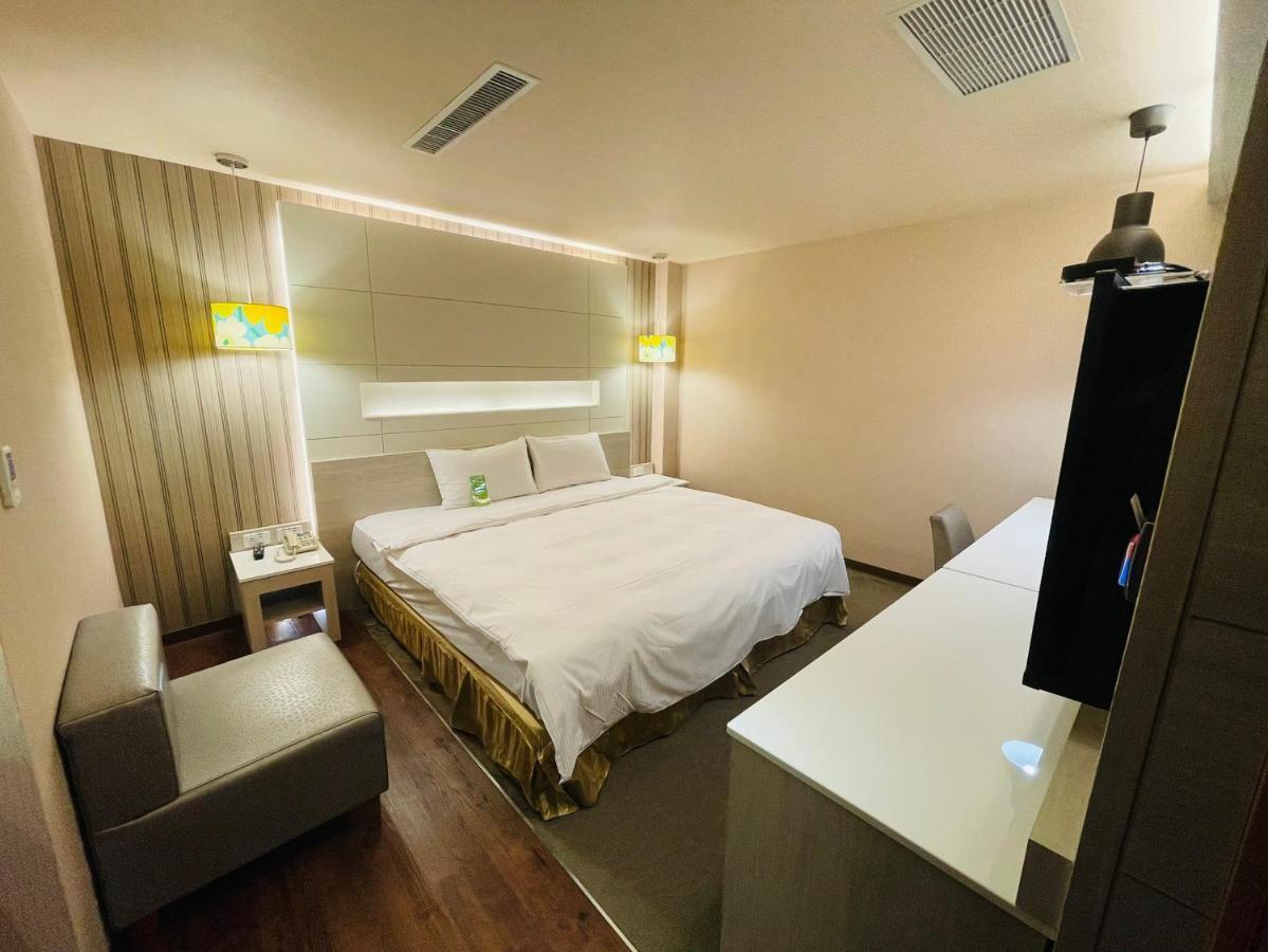 kindness-hotel-zhongshan-bade-kaohsiung-taiwan-season-deals